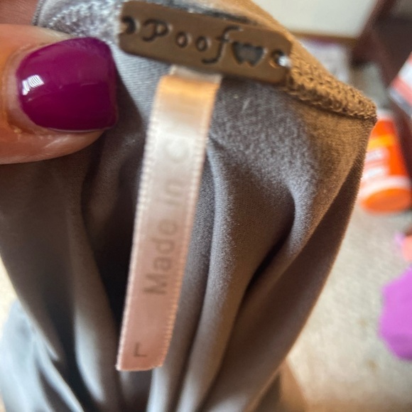Women’s size large pull On poof grey top G7 - Picture 2 of 4